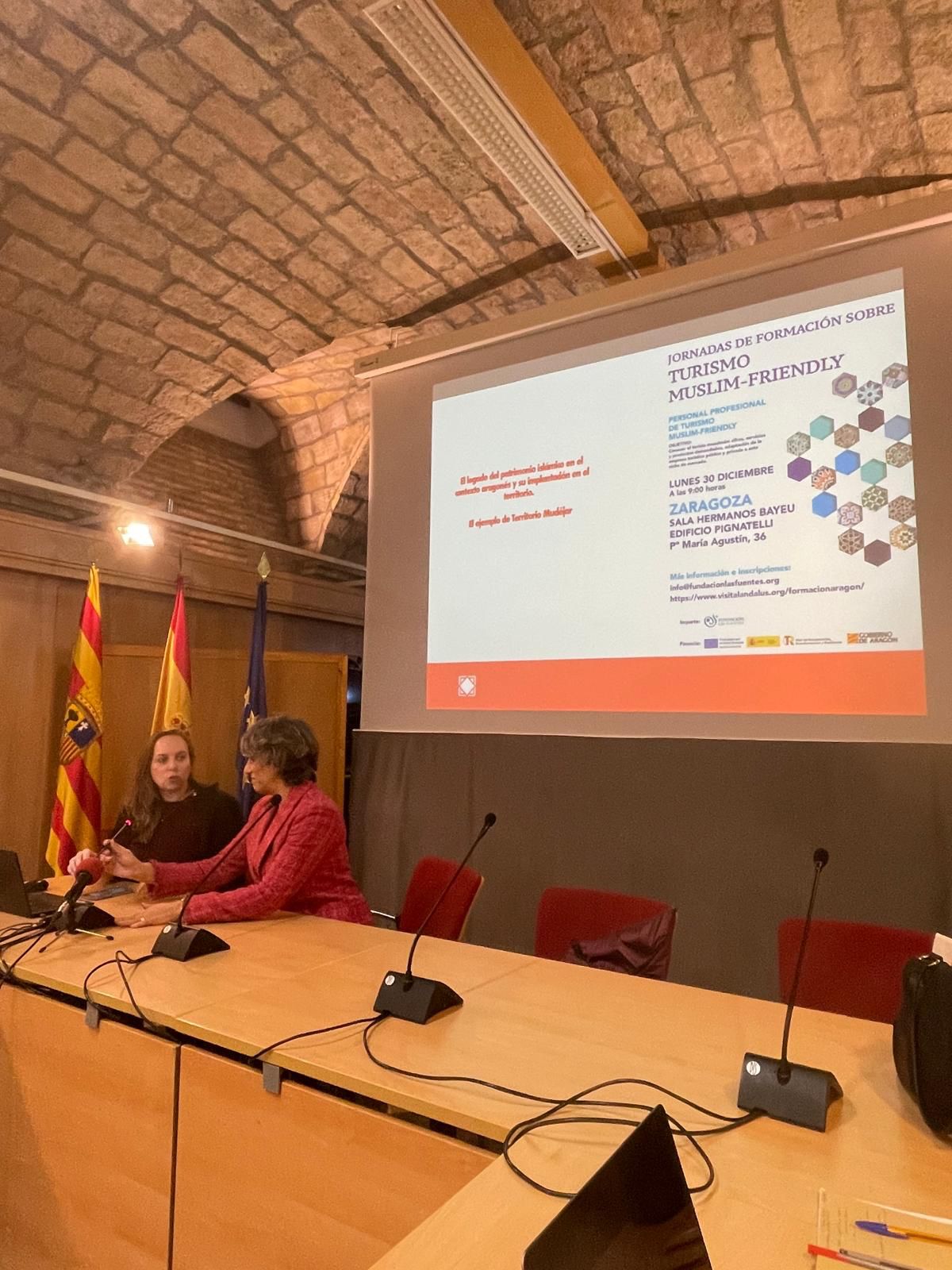 Ponencia de Territorio Mudéjar en las jornadas de formación sobre turismo Muslim Friendly en Zaragoza.